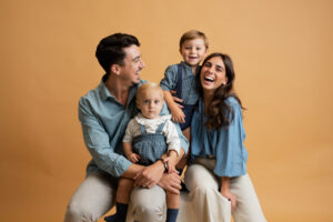 Ropa cómoda para niños en una sesión de fotos